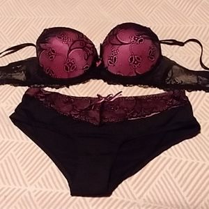 Bra pantie set new without tags
